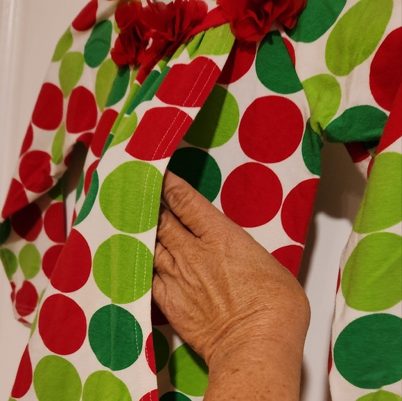 Mallory May all dotted up for Christmas Size 7 Top w front kangaroo pocket, vgc - Picture 4 of 8